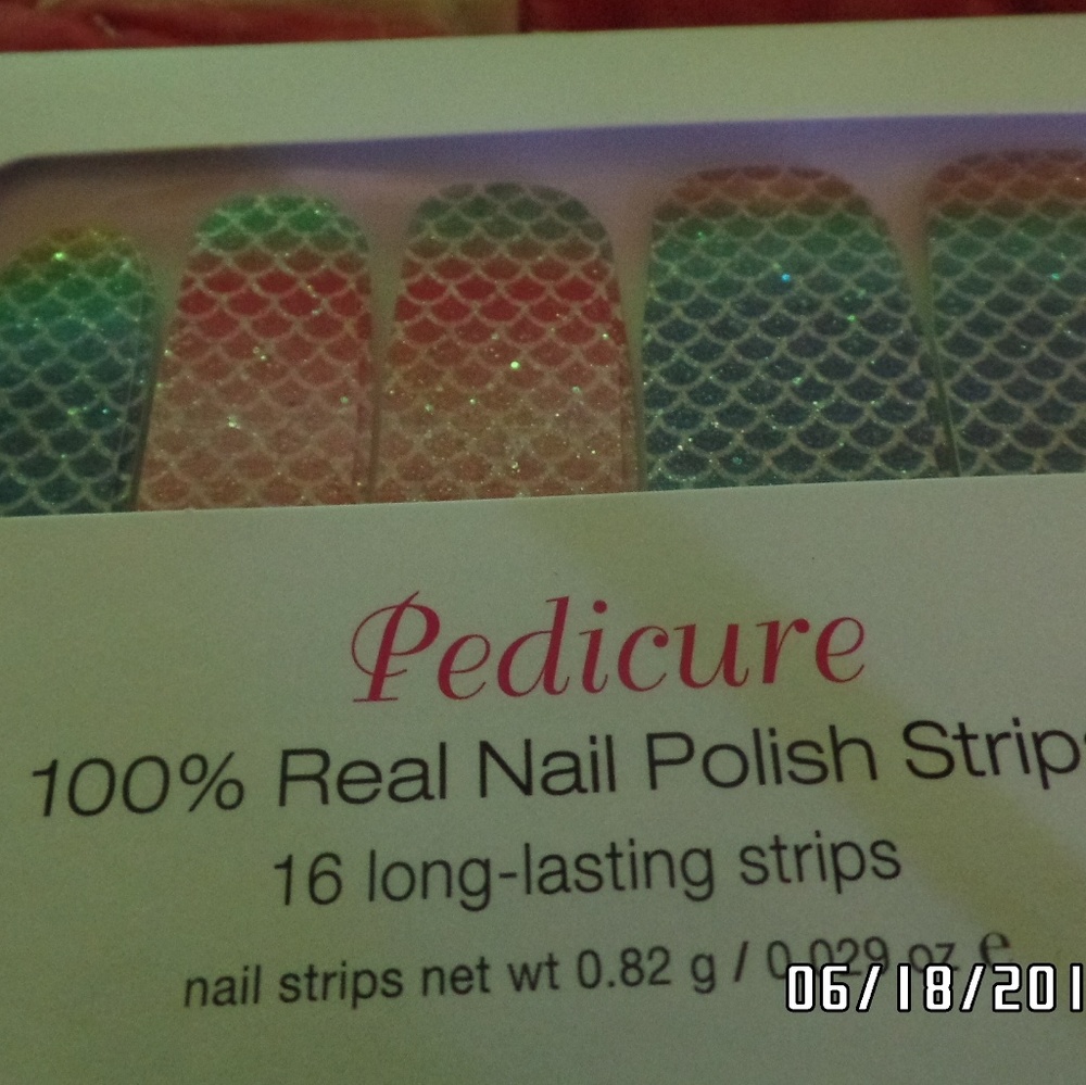 Color Street Pedicure Any Fin Goes